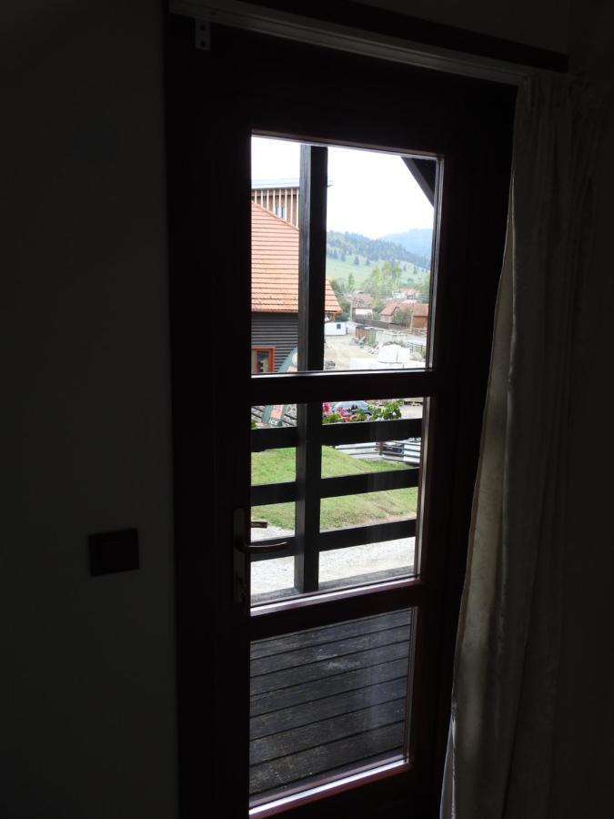 Skigyimes Guesthouse Lunca de Sus Exterior foto