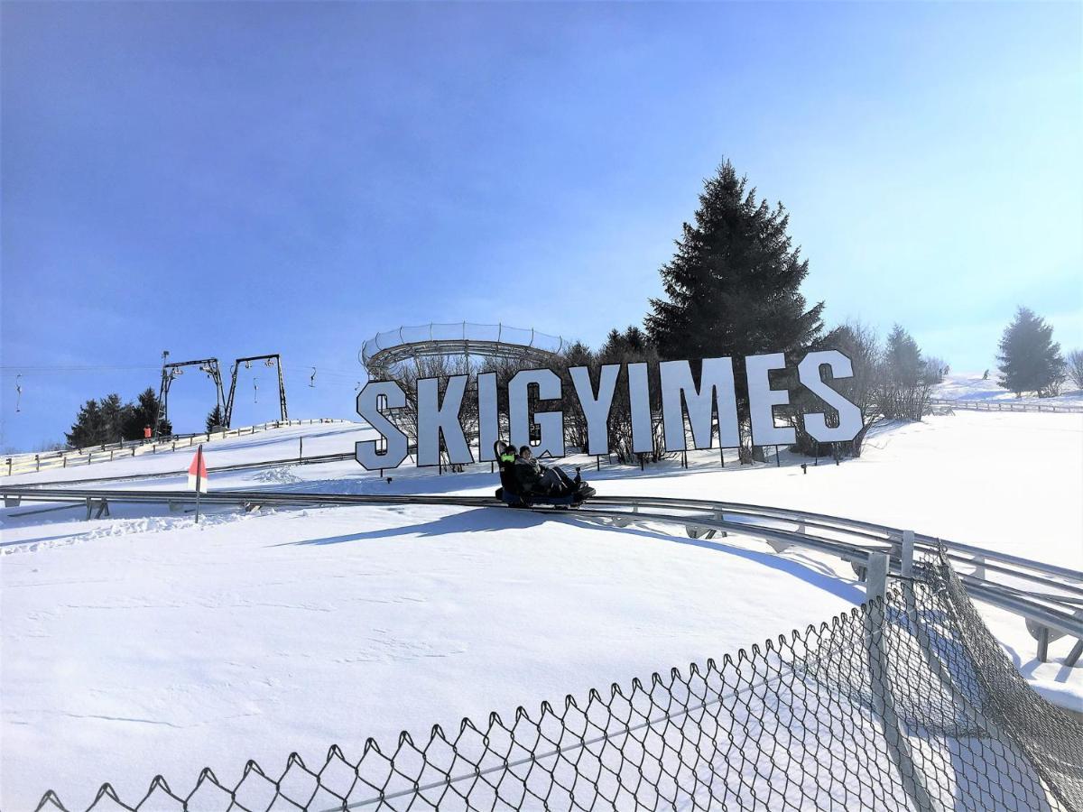 Skigyimes Guesthouse Lunca de Sus Exterior foto